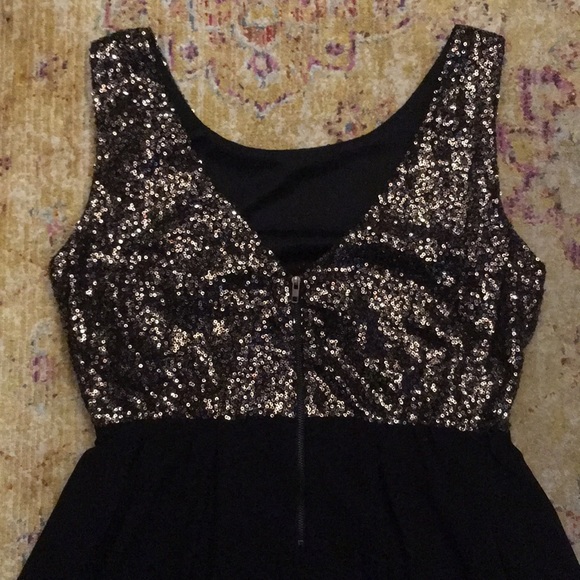 Holiday high low sequence dress - Picture 3 of 5